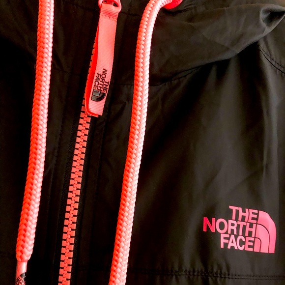 The North Face Rain/Wind Breaker Jacket - Picture 2 of 6